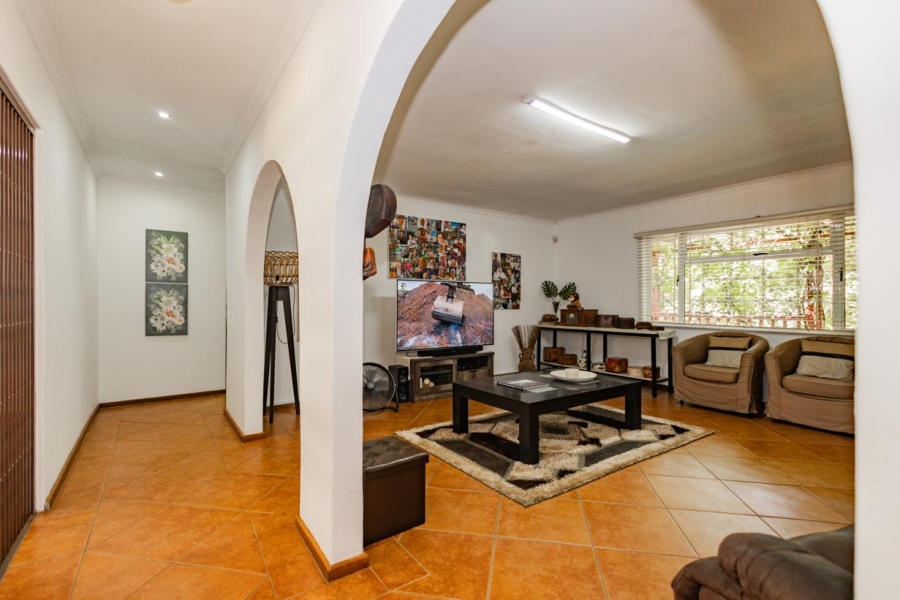 8 Bedroom Property for Sale in Joostenbergvlakte Western Cape